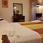 Oleaster - Oda ve Kahvaltı 3*