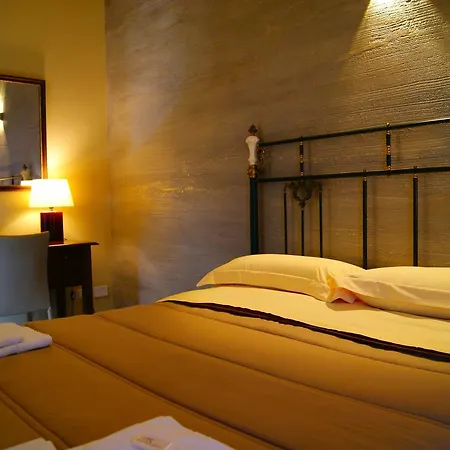 Couette-café Oleaster - & 3*