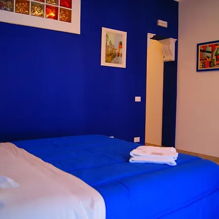 Couette-café Oleaster - & 3*